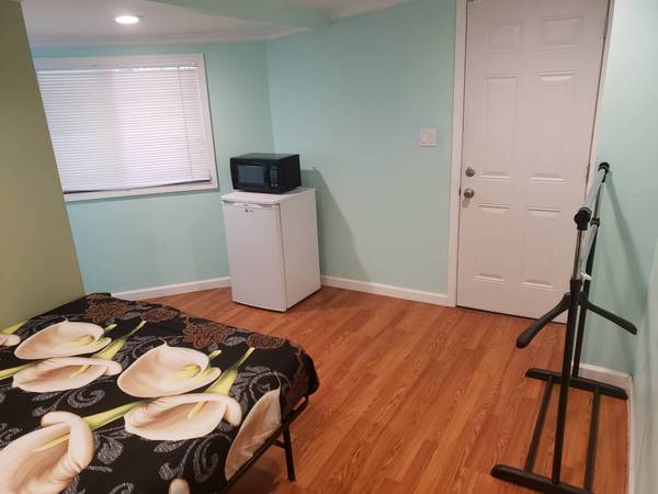 $1,050 / 1br - MasterBedroom, private entrance, private bath (san jose east)63845957352707122