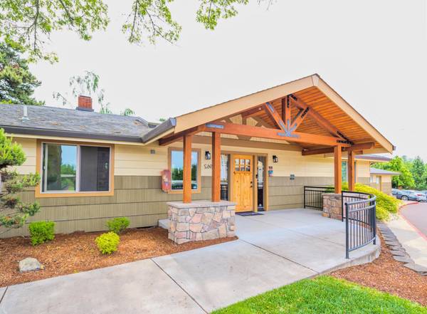 $2,095 / 3br - Taquillas Luxer One y Interiores de Diseñador de Lujo + 3Hab en Salem (West Salem)63660428689667123