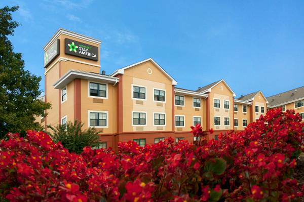 $1,980 / 1br - Great Monthly rate including all the amenities!!63694446849027120