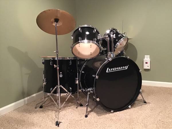 Full drum set 1