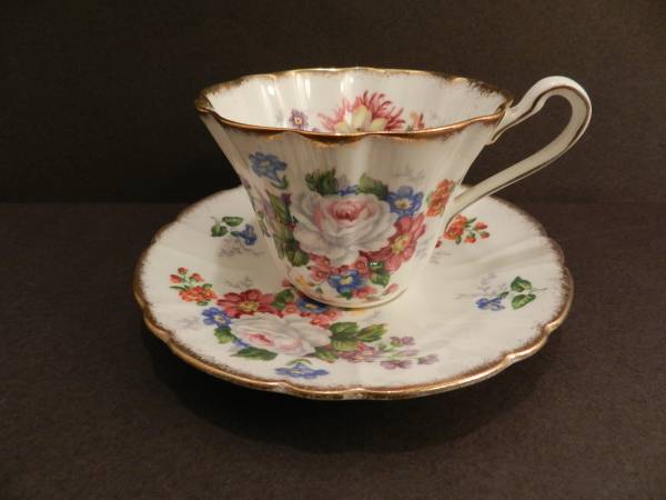 Vintage ROYAL STAFFORD Bone China Tea Cup and Saucer Pattern 8342 1