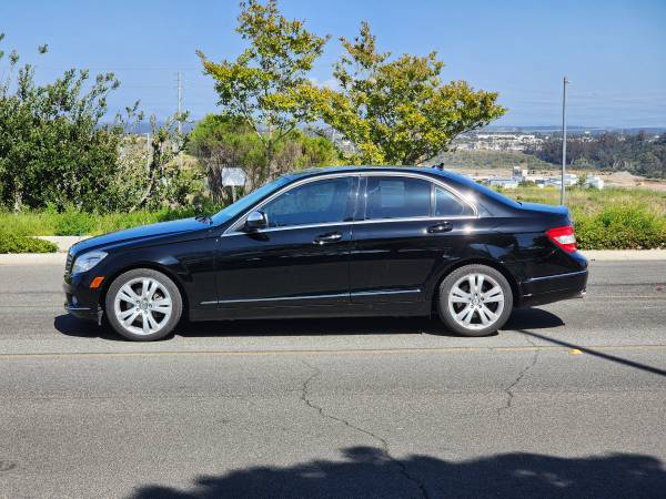 2009 Mercedes-Benz C300 - $10,500 (Sorrento Valley)63616056114691122