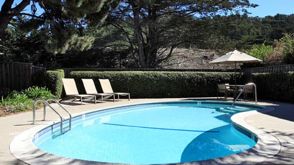 $3,550 / 2br - 804ft2 - Next To Sharp Park Golf Course & Beach! JOIN OUR WAITLIST! (pacifica)64000754038786122