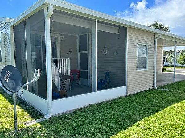 $119,000 / 2br - Located in a Beautiful 55 + Community 2 Bedroom 2 Bathroom Home (Pelican Bay, Micco)63923417548035122