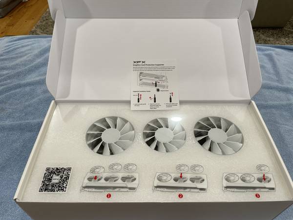XFX AMD RX 7800 XT Magnetic Air Tarjeta Gráfica para Juegos 16 GB [Blanco] - $425 (Falls Church)63471267286657121