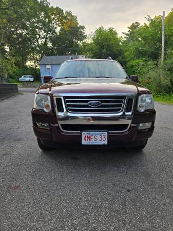 2007 ford explorer sport track limited 4x4 - $6,500 (Methuen)63611915671681123