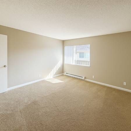 $2,705 / 1br - 816ft2 - Pet Friendly Community! Dog Park On Site! (campbell)63668111755139124