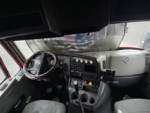 2015 Prostar International - $35,000 (Los Ángeles)63624532129665124