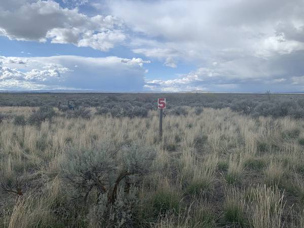 $129,000 20 Acres of Land! (Crater Butte)64290296955649121