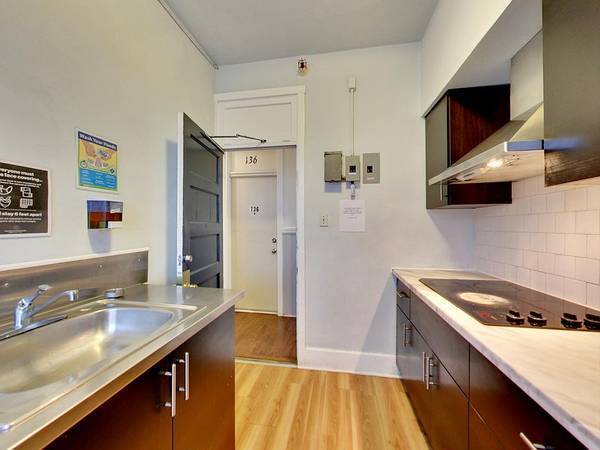 $850 / 1br - 360ft2 - 1br - Beautiful 1-Bedroom Home with In-Unit Laundry & Private Yard (Mountain View)64023719520001122