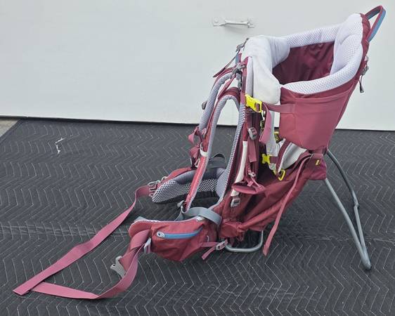 Deuter, Kid Comfort Backpack like new 60% OFF! OBO 1