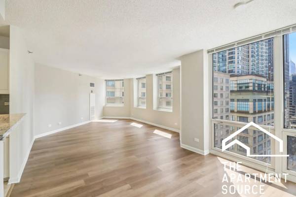 $3,872 / 2br - 1200ft2 - Wow.W/d in Unit-Cats Ok-Priced to rent-Super Bright-Can hold 45 days (Chicago)63781655326723120