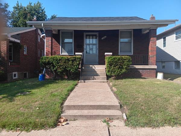 $1,100 / 1br - House For Rent (St.Louis Mo)63924426590467120