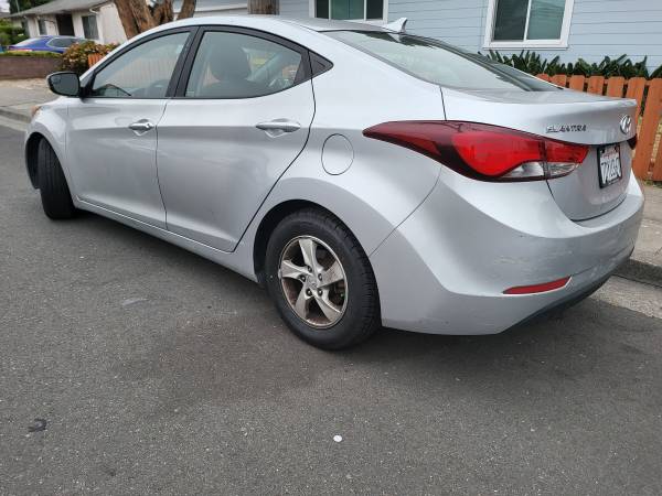 2014 Hyundai Elantra 113k, problema específico de transmisión, precio fijo $2,200 - $2,200 (MARINA BLVD SAN LEANDRO)63470900459139123
