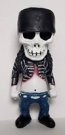 Skeleton Figurine 1