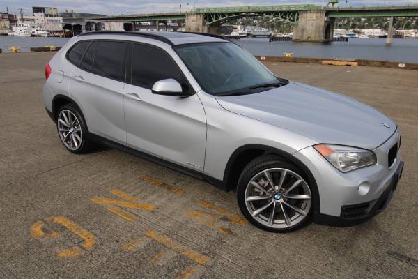 2013 BMW X1 XDRIVE35I Plata Metálica Glacier Solo para comercio local Solo 91 mil - $12,900 (Especializados únicamente en MINI / Salón interior)63469738045315120
