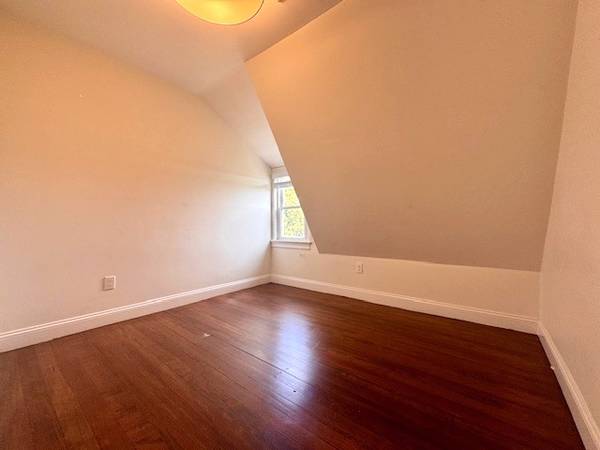$3,100 / 3br - 1000ft2 - New construction 3 bedroom /1.5 bath  w/ awesome Kitchen (Waltham)63828556327425124