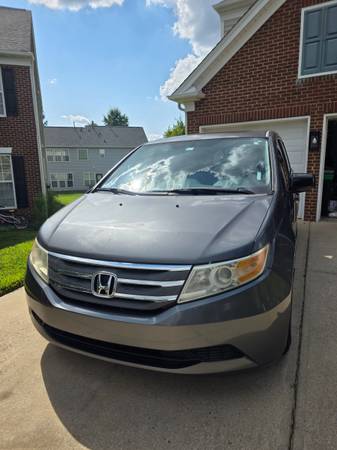 2013 Honda Odyssey EX-L for sale - $12,000 (Morrisville)63470077268227122