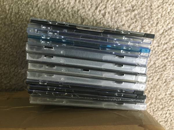 Caja para CD, caja tipo pastelera, estuches tipo joyero, kit de limpieza - $4 (Gaithersburg / Shady Grove)63471085532419121