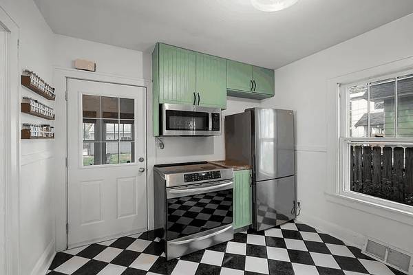 $815 / 3br - 🏡 ✳ BEAUTIFUL 3** BED 1* BATH  HOME FOR RENT ❇ 🏡 (Minneapolis, MN)63797857537153122