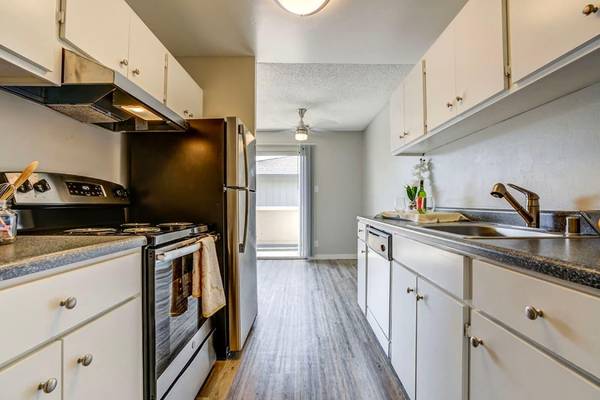 $2,299 / 2br - 930ft2 - Leasing now! Featured Amenity, Private Deck, Updated Interiors (napa county)63658079529603123