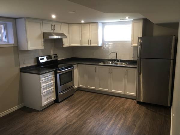 316 Baldwin Street - lower level OSHAWA ON L1H 6H4