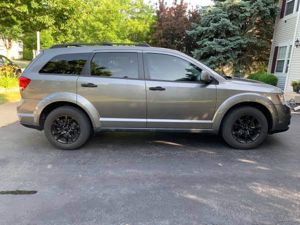 2012 Dodge Journey SXT AWD - $5,000 (Aurora)63618720905985122