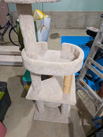 4 Stage Cat Tower 1