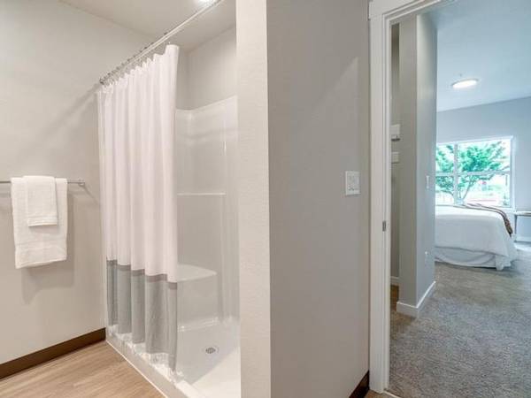 $1,621 / 1br - 714ft2 - Welcome to the Elwood in Happy Valley!64038878445057123