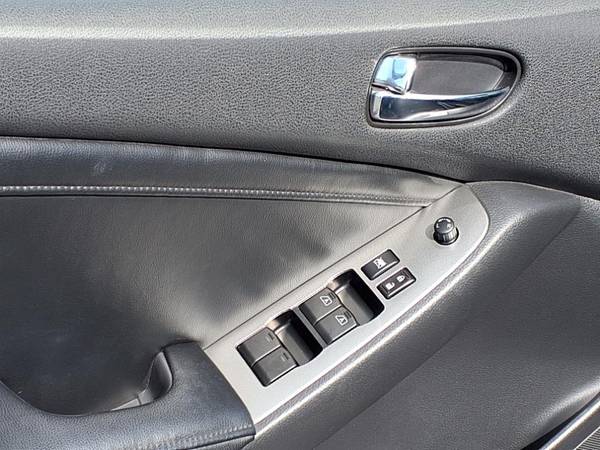 2009 Nissan Altima 2.5 SL ** Llame al Departamento de Ventas de Autos Usados Hoy para lo Último - $7,992 (Manassas, VA)63616550455299124