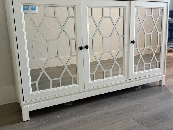 Accent Table with Storage 1