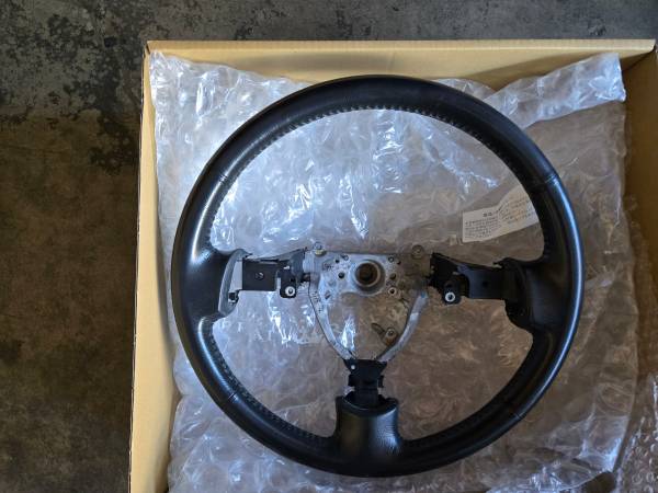2008 FJ Cruiser Steering Wheel 1