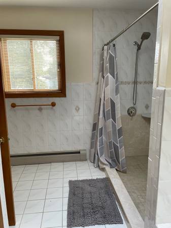 $850 / 1br - Private room for rent (Danbury)63945360879363123