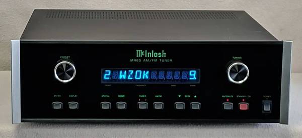 For sale perfect Mcintosh MR 85 AM/FM Tuner 1
