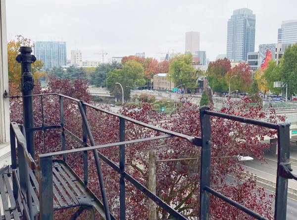 $1,099 / 1br - Bright & Comfortable - Cats Welcome | Updated 1 Bedroom Available! (Goose Hollow on 14th)63914741006211124