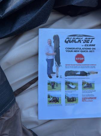 CLAM quick set tent with floor 1
