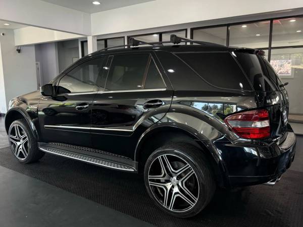 2007 Mercedes-Benz M-Class ML 63 AMG Sport Utility 4D V8, 6.3 Litros - - $11995.0063618484098691124
