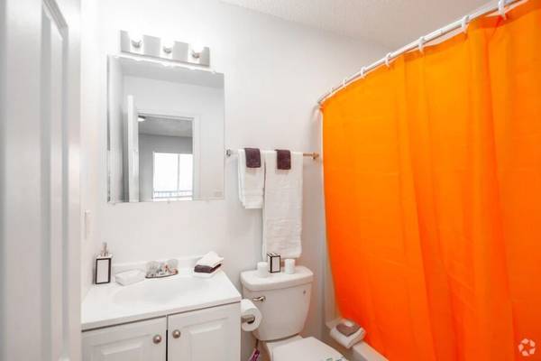 Flat Screen TVs, Free Parking, Fully Furnished 1
