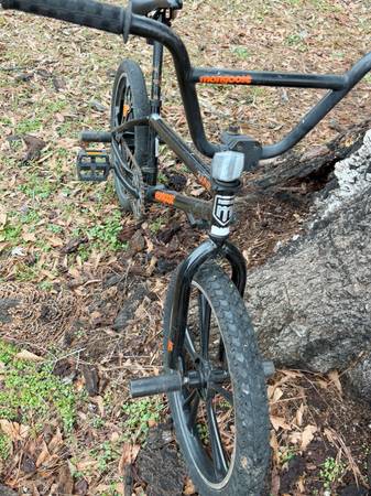 ¡Reducido! - Bicicleta de trucos Mongoose Rebel BMX, ruedas de 20" - $40 (Loganville)63470456218371123