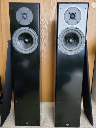 Altavoces Vienna Acoustic Bach - $800 (Salinas)62975763917697121