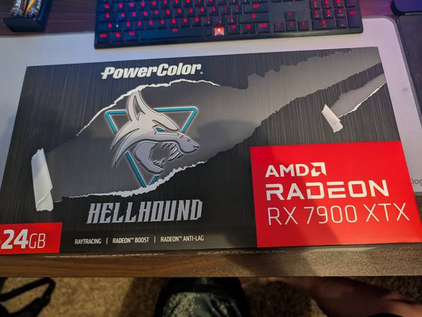 AMD Radeon RX 7900 XTX Hellhound 1