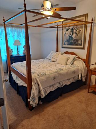 Queen Sleep Number (cSE) Mattress and Foundation 1