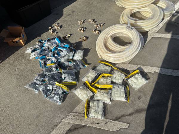 over 2k in pex pipes plus fittings huge lot for $800 1