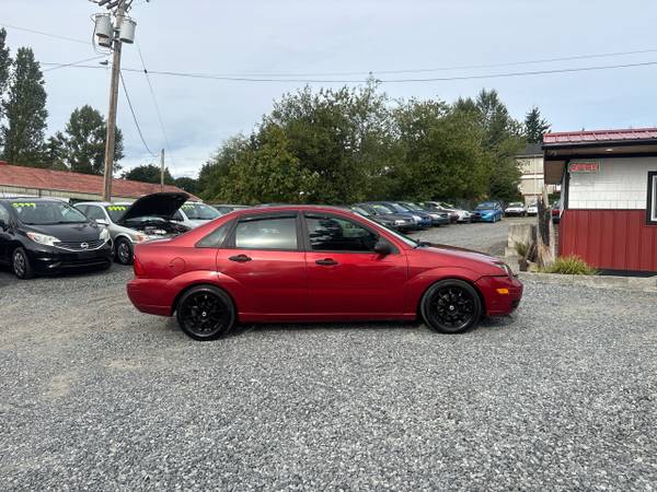 2005 Ford Focus ZX4 S - $3,499 (Lynnwood, WA)63469736977283121