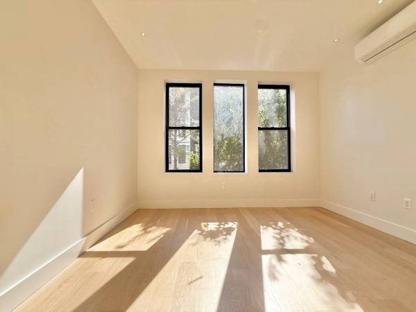 $5,950 / 2br - ☀️WILLIAMSBURG☀️ BEDFORD AVE & N 9th 🔥 ¡UBICACIÓN PRIVILEGIADA! 📍 (Brooklyn)63689844205313120