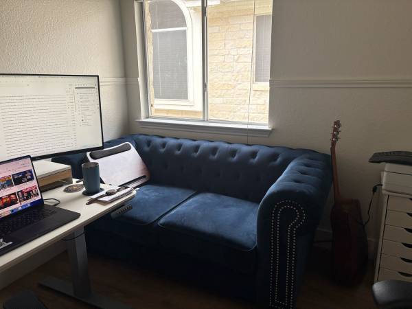 Set of two couches - sofa and loveseat 1