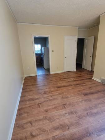 $1.325 / 1 hab - 480 pies² - Encantadora casa estilo cabaña de los años 40 con 1 habitación (Nob Hill y el animado NW 23rd)63867269463297120