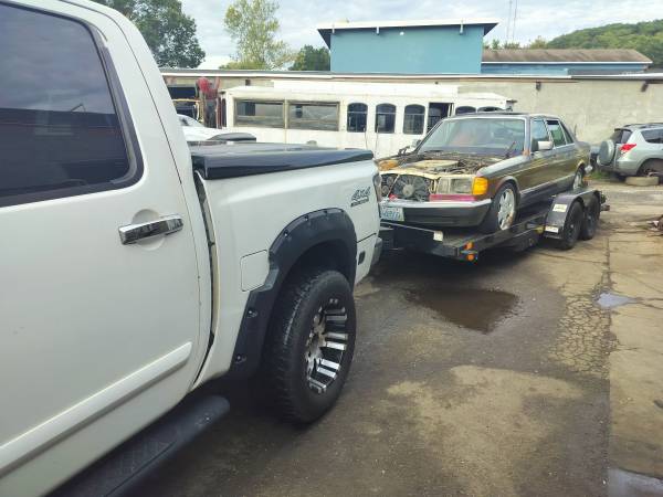 Buying junk cars rain or shine cash 1