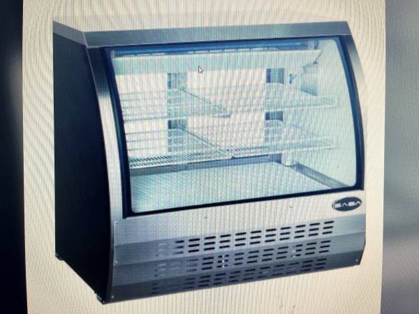 SABA SCGG-47 Curved Glass Refrigerated Deli Case - 47” Merchandiser 1
