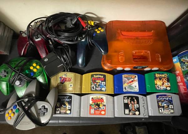 Nintendo 64  W/ Great Games 1
